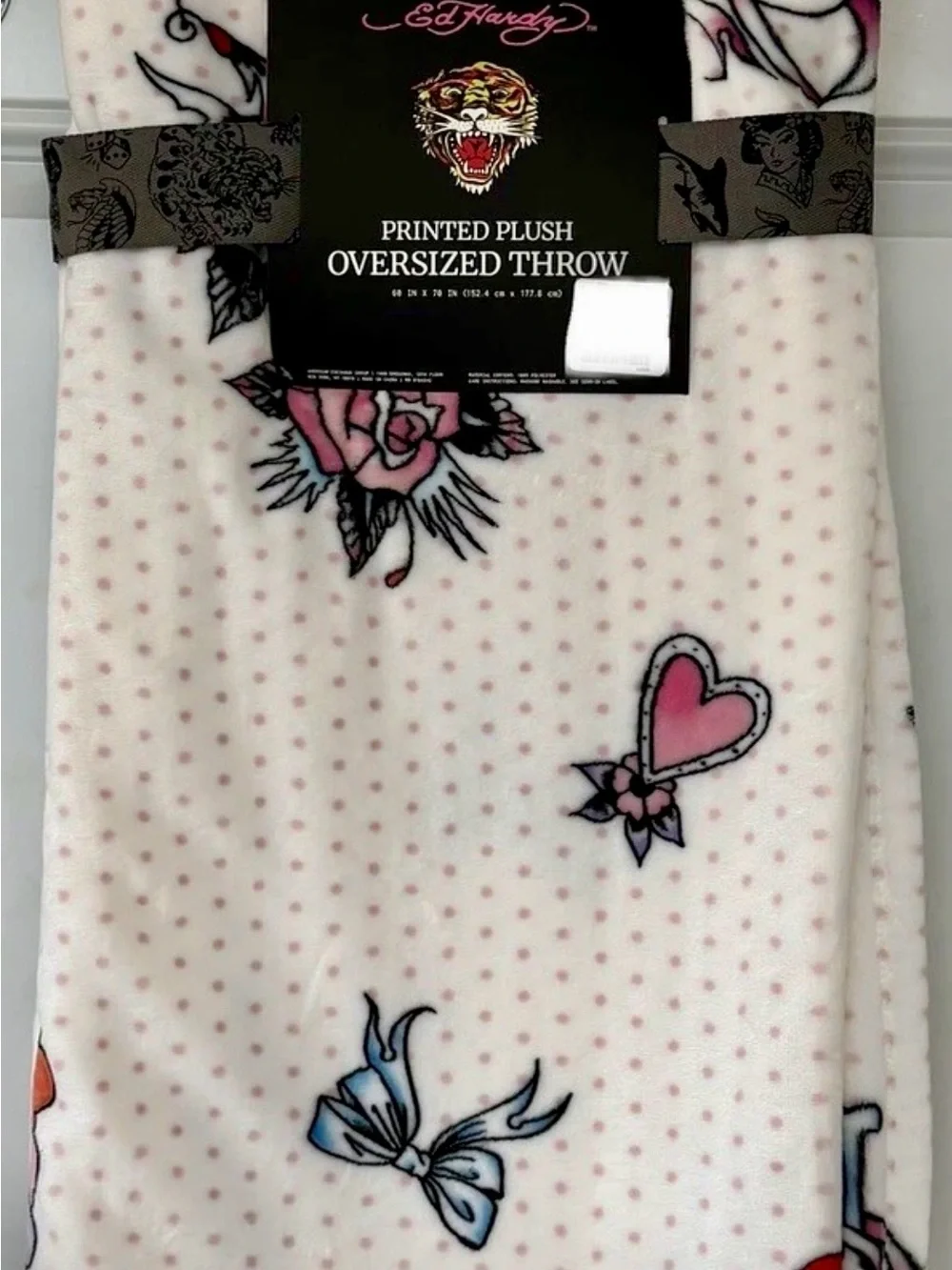 Ed Hardy pink  Polka Dot Plush Throw - Printed Oversized Blanket